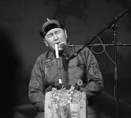 Ayan plays shoor in Austin